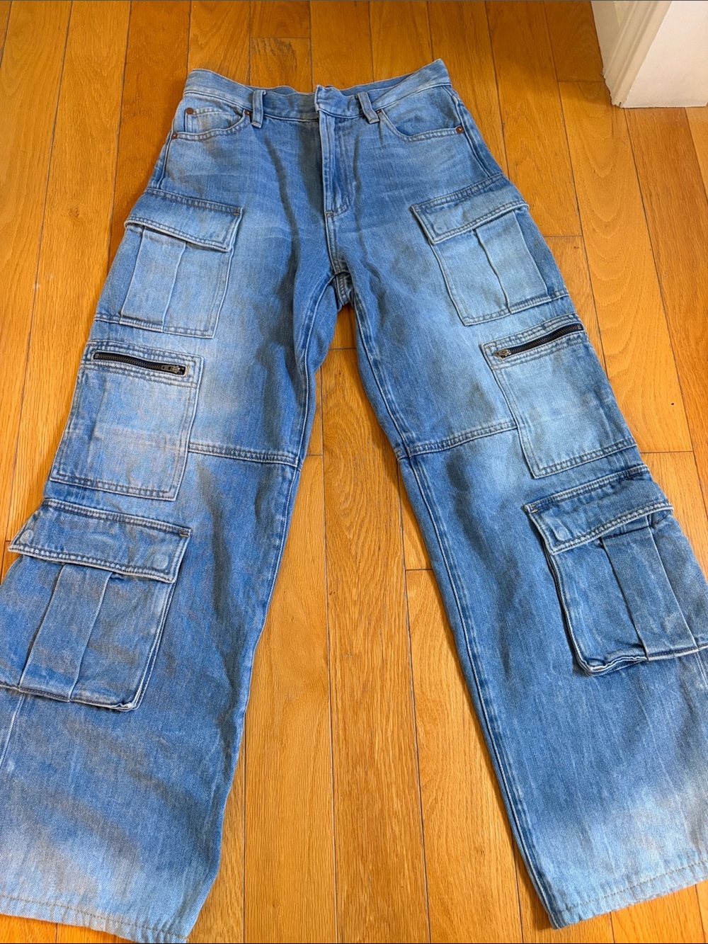 Alice & Olivia Blue Cargo Denim Pants - Multi-Pocket Utility Style